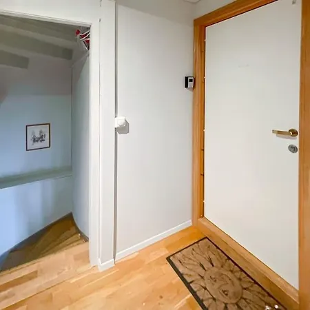 Apartment Ledaal Place - Center With 2br -free Parking - Balcony By Stavanger