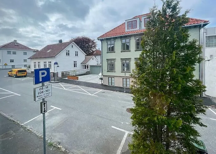 Ledaal Place 2 By Apartament *